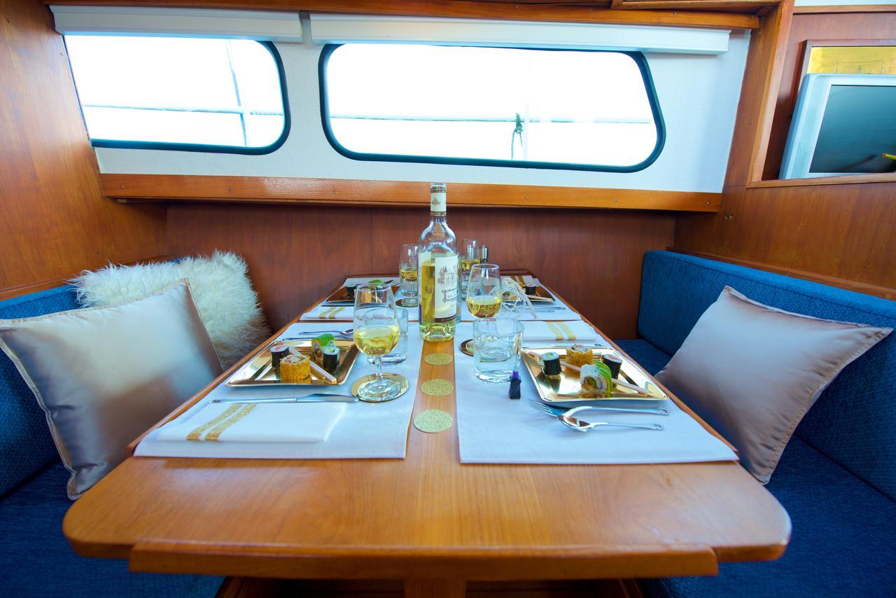 Homeboat-Maison Flottante Женева Экстерьер фото