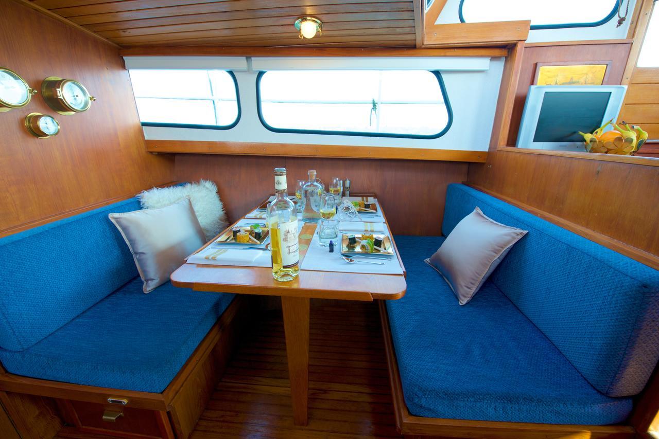 Homeboat-Maison Flottante Женева Экстерьер фото