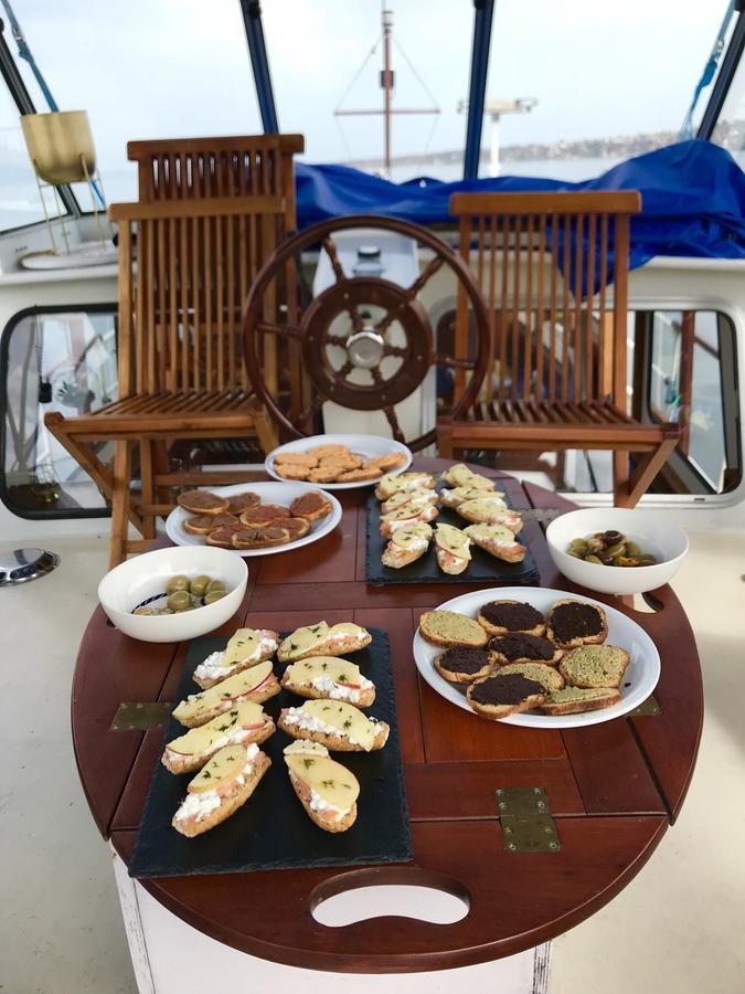 Homeboat-Maison Flottante Женева Экстерьер фото